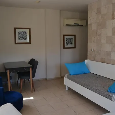 Safari Suit N-5 Appartement